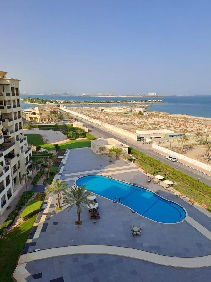 Beach Front Escape Apartment ราสอัลไคมาห์ ภายนอก รูปภาพ