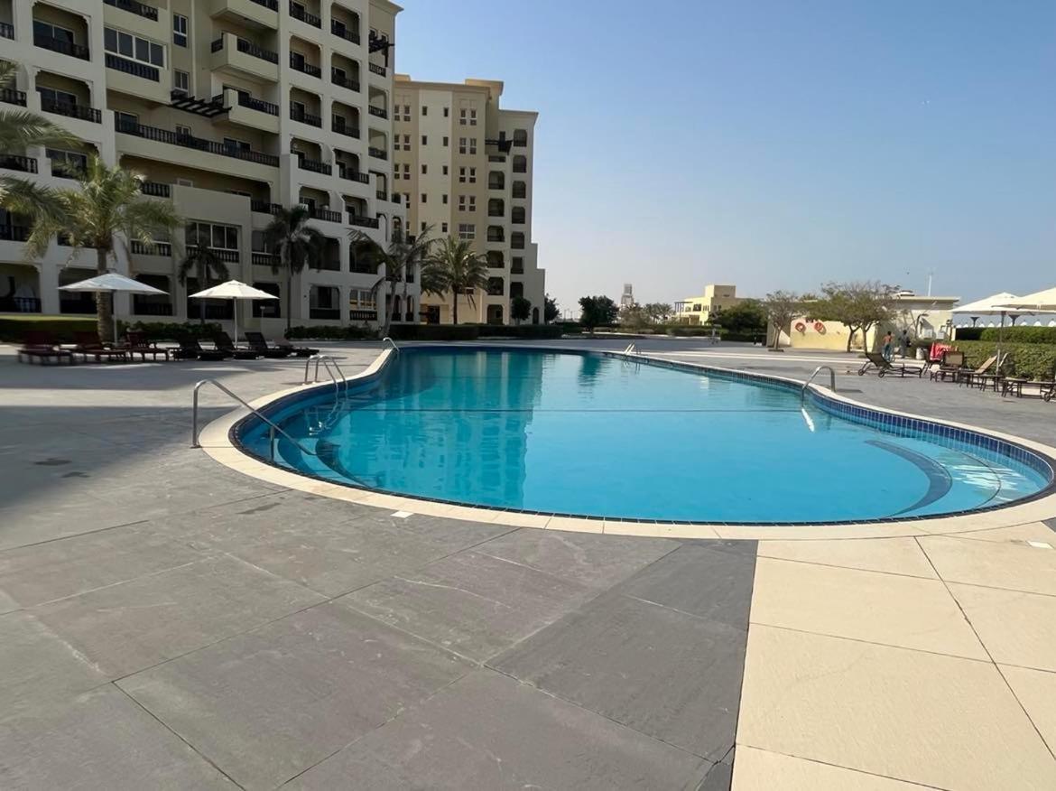 Beach Front Escape Apartment ราสอัลไคมาห์ ภายนอก รูปภาพ